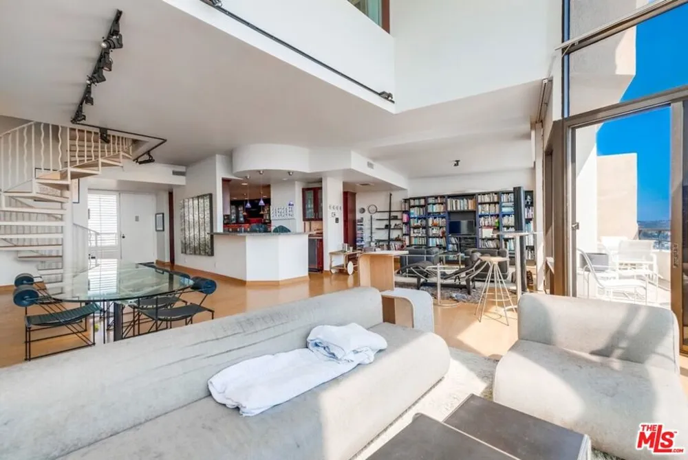4314 Marina City #PH17 Marina del Rey, CA 90292