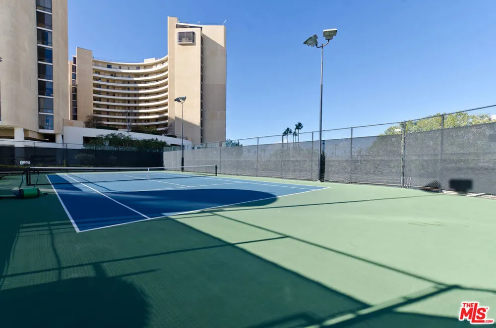 4314 Marina City #PH17 Marina del Rey, CA 90292