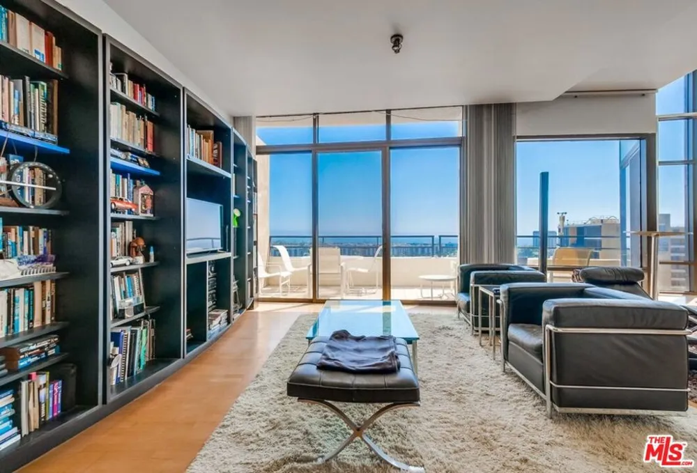 4314 Marina City #PH17 Marina del Rey, CA 90292