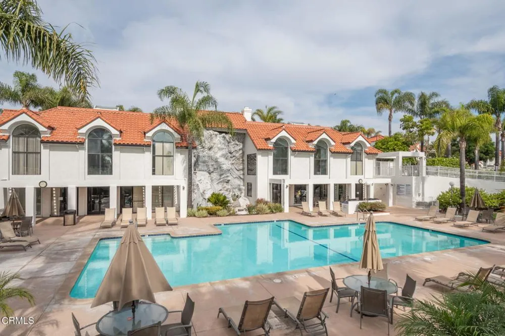 287 Camino Toluca Camarillo, CA 93010