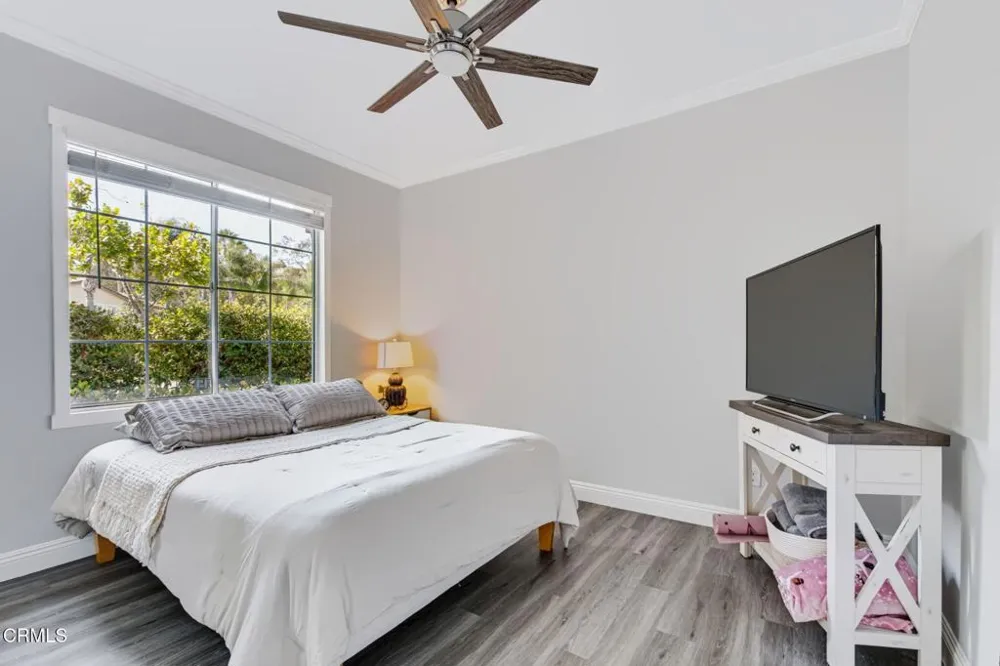 287 Camino Toluca Camarillo, CA 93010