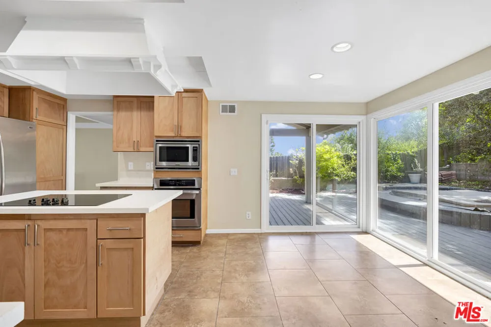 26572 Academy Drive Palos Verdes Peninsula, CA 90274