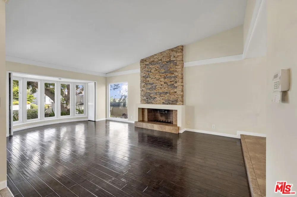 26572 Academy Drive Palos Verdes Peninsula, CA 90274