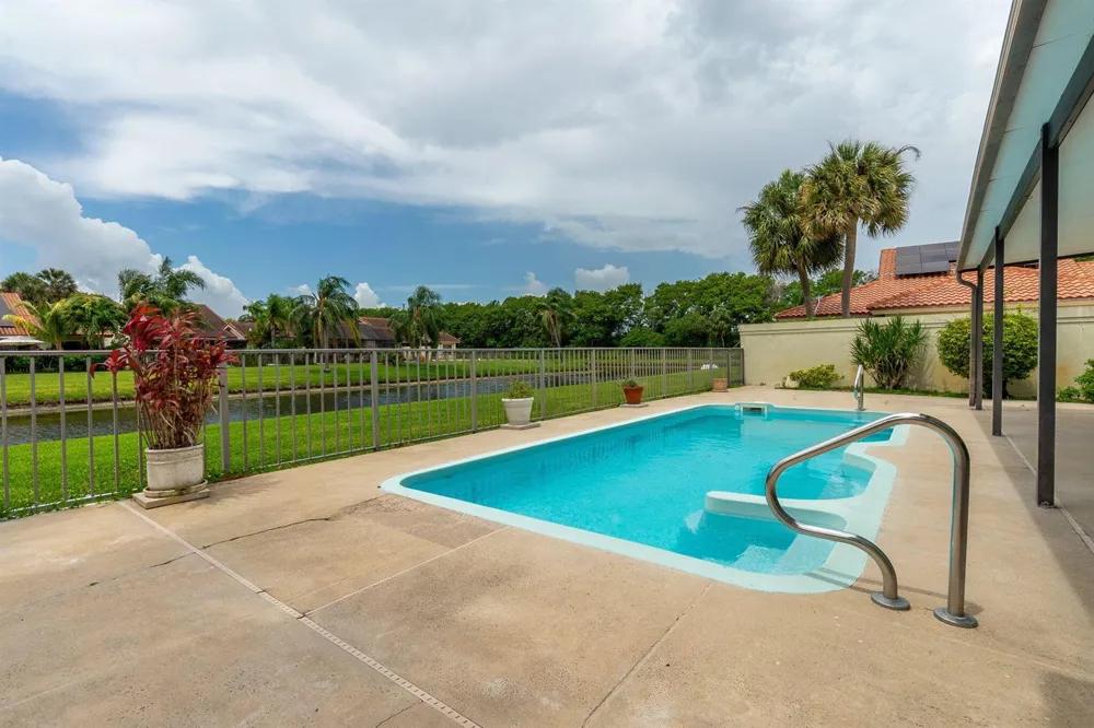 2880 Gettysburg Lane West Palm Beach, FL 33409