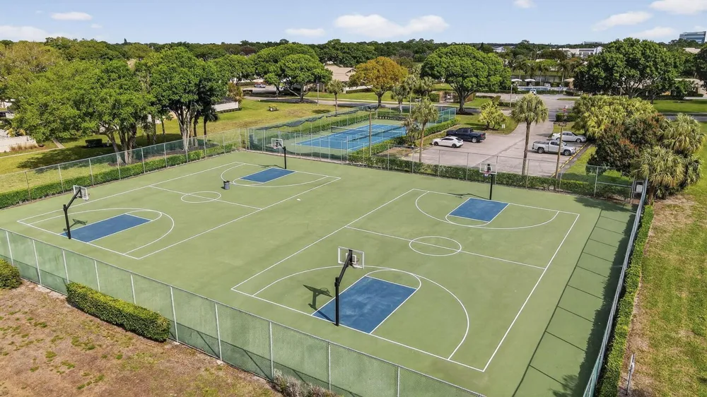5602 GOLDEN EAGLE CIRCLE Palm Beach Gardens, FL 33418