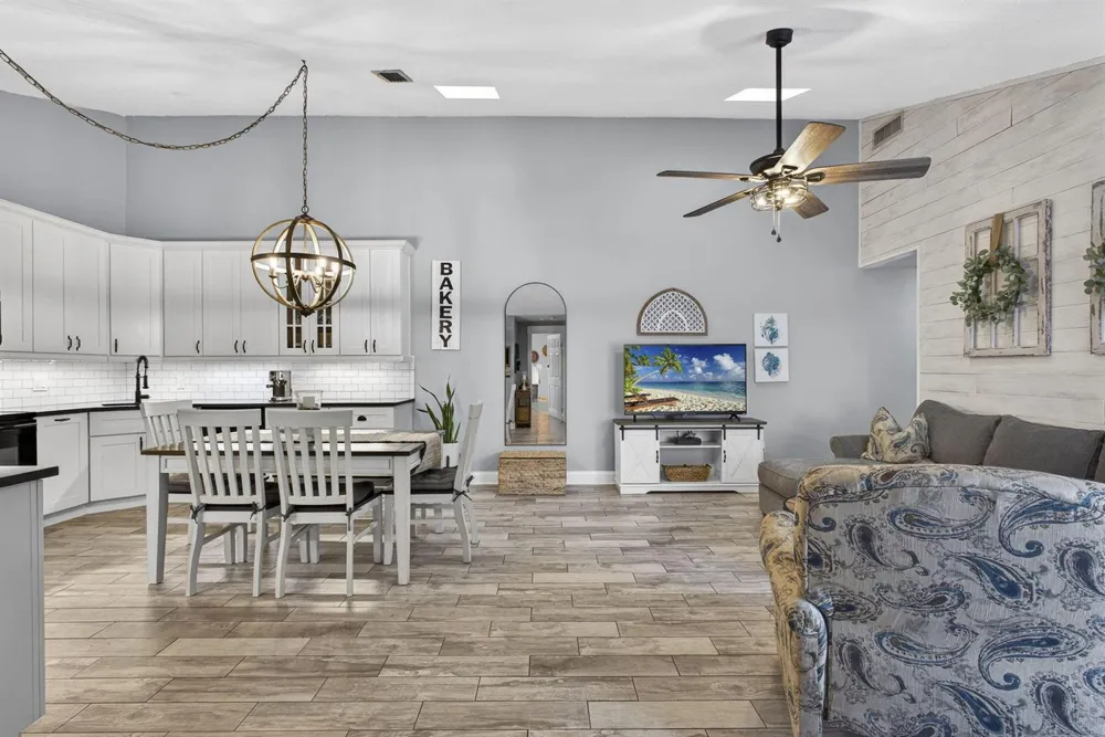 5602 GOLDEN EAGLE CIRCLE Palm Beach Gardens, FL 33418