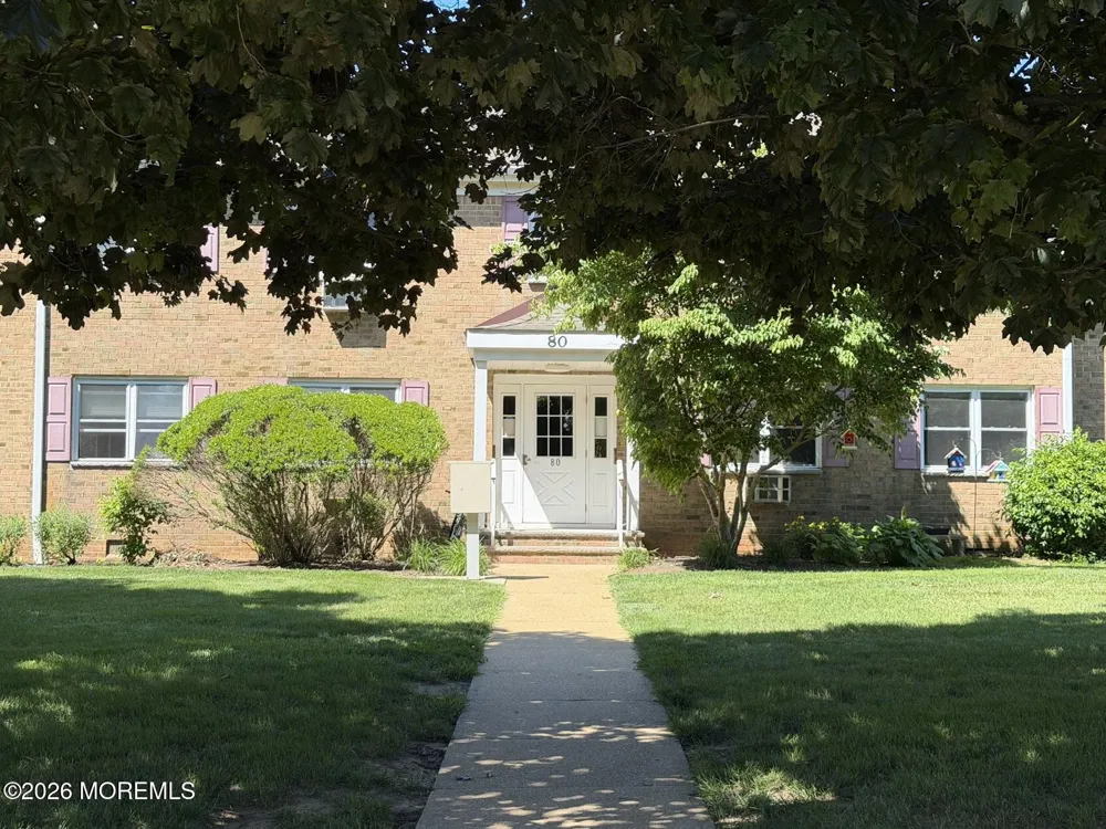 80 Manchester Court #E Freehold, NJ 07728