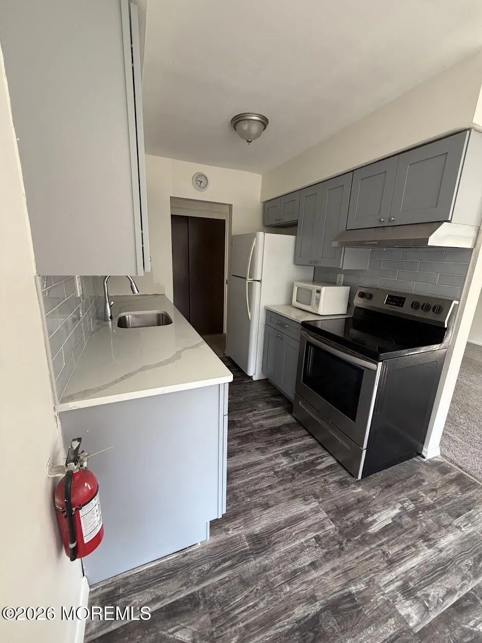 80 Manchester Court #E Freehold, NJ 07728