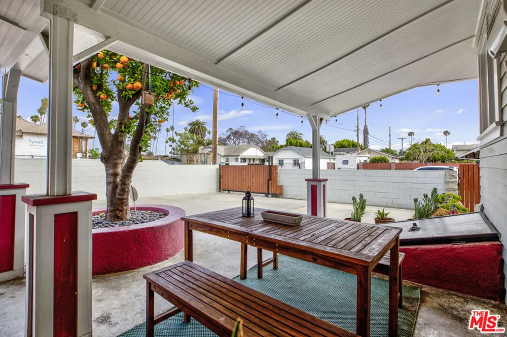 3628 Arlington Avenue Los Angeles, CA 90018