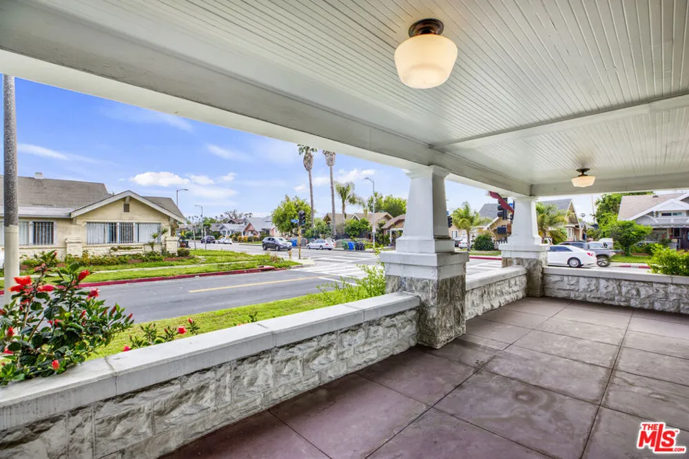3628 Arlington Avenue Los Angeles, CA 90018
