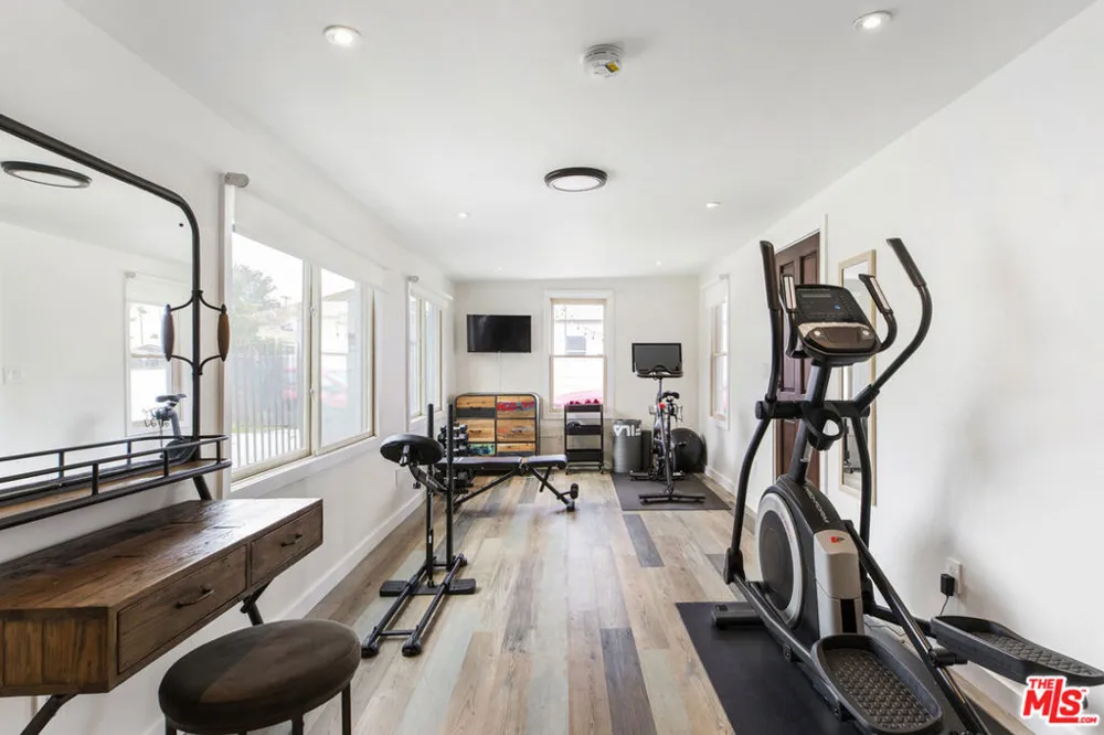 3628 Arlington Avenue Los Angeles, CA 90018