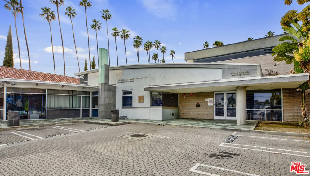 3628 Arlington Avenue Los Angeles, CA 90018
