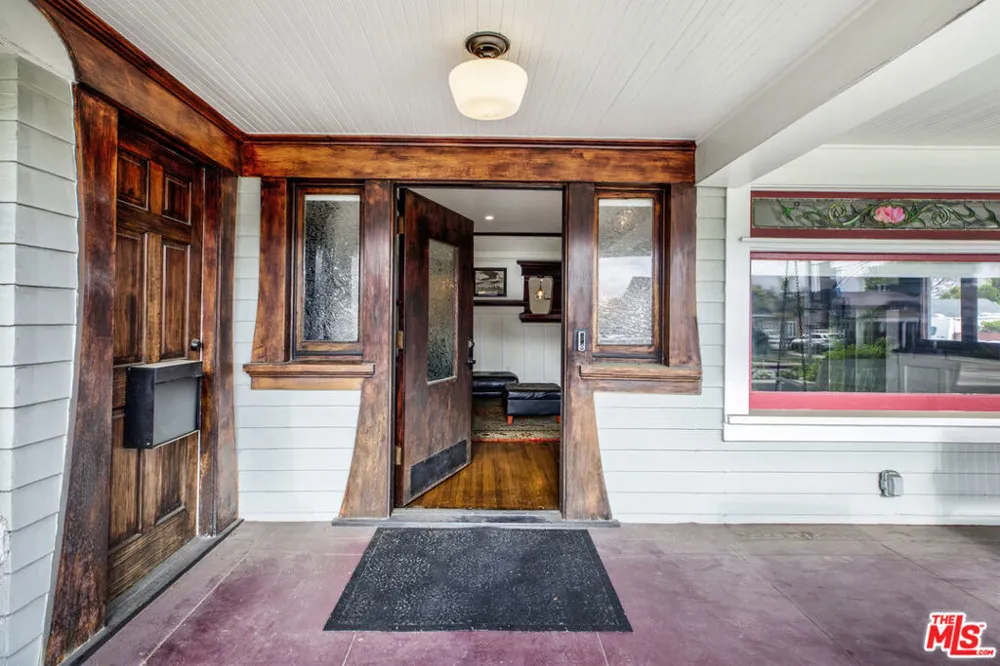 3628 Arlington Avenue Los Angeles, CA 90018