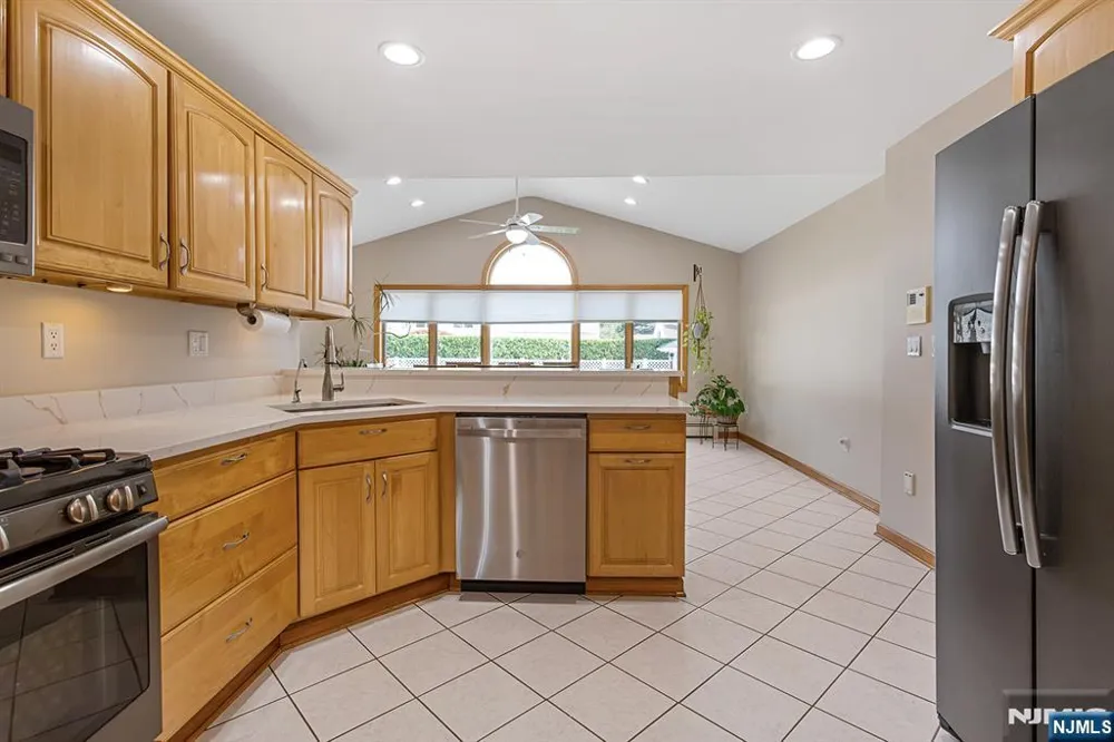 26 Mount Cedar Avenue Wallington, NJ 07057