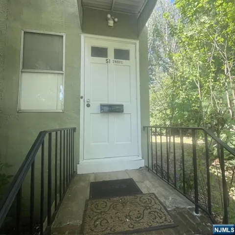 51 Clinton Avenue
