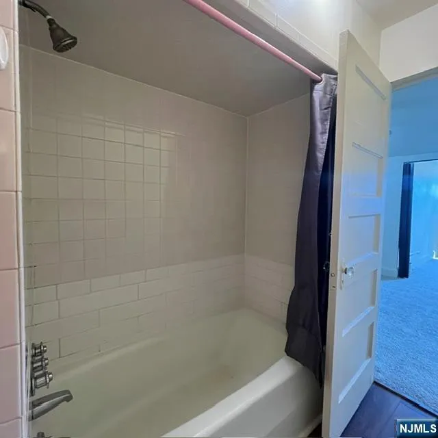51 Clinton Avenue Bergenfield, NJ 07621
