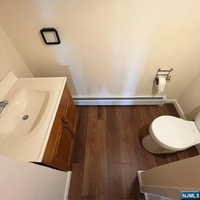 51 Clinton Avenue Bergenfield, NJ 07621