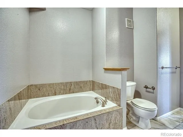2239 Calais Drive #11B Longmont, CO 80504