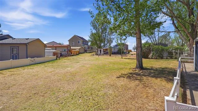 256 Navajo Road Weldona, CO 80653
