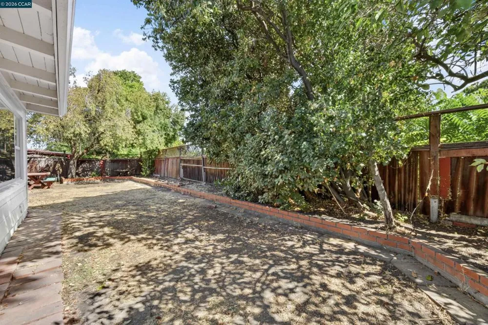 105 W 15Th St Antioch, CA 94509
