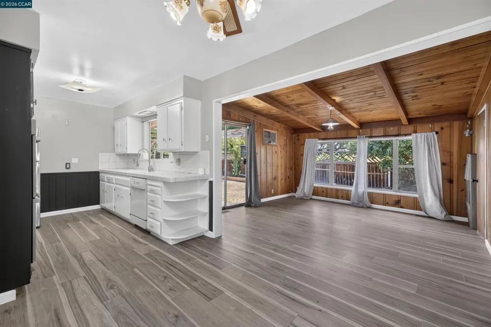 105 W 15Th St Antioch, CA 94509