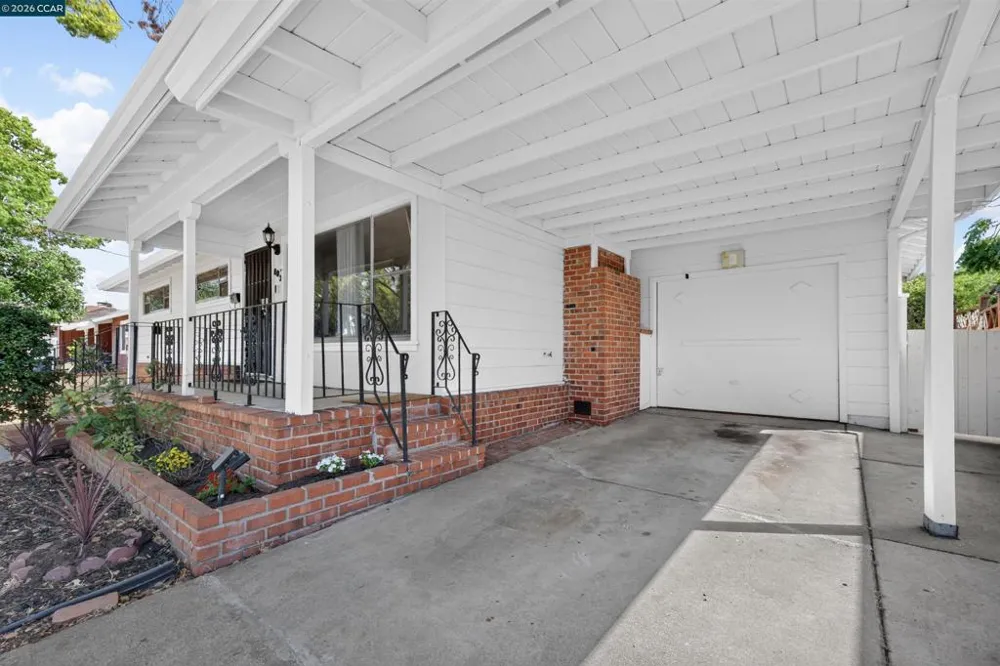 105 W 15Th St Antioch, CA 94509