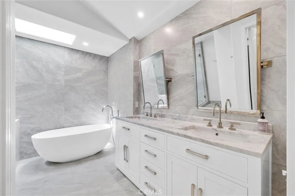 11 Roma Court Newport Coast, CA 92657