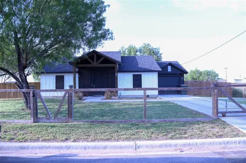 6413 Solana Drive