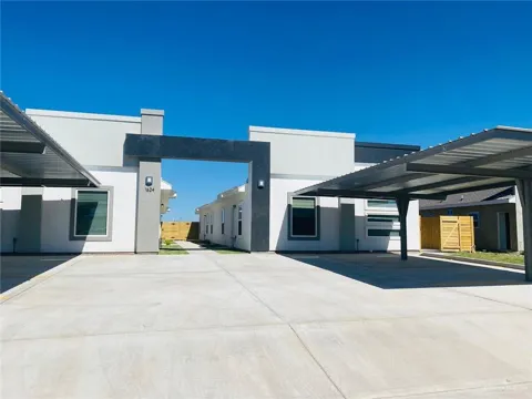 1722 W Denise Drive #3