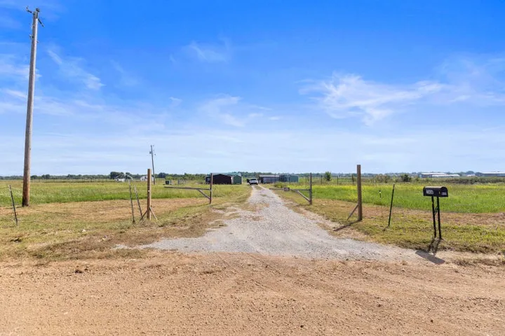 21456 S 4440 ROAD Vinita, OK 74301