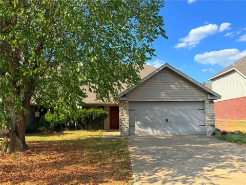 3006 Windrift Avenue #1