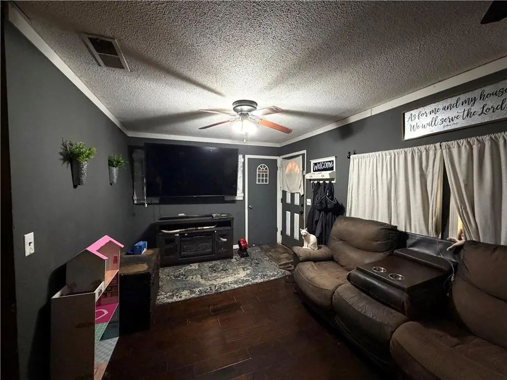 322 Circle Drive Calhoun, GA 30701