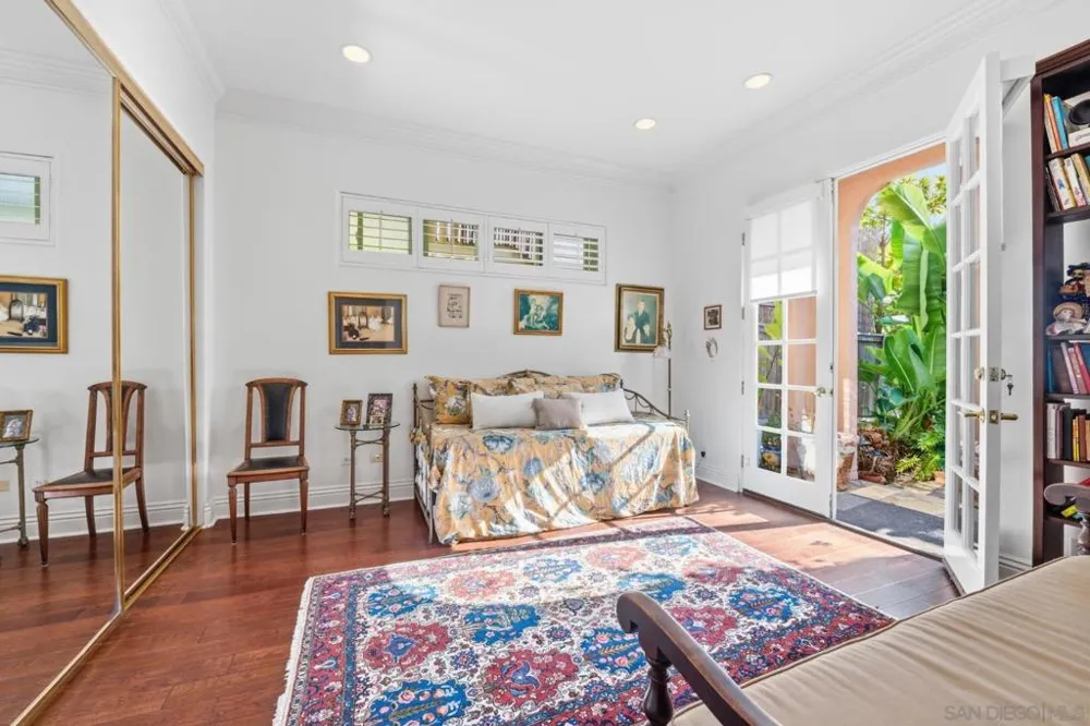 7343 Eads Ave La Jolla, CA 92037