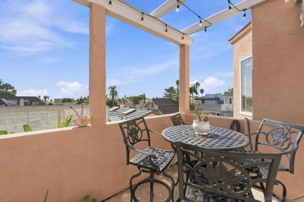 7343 Eads Ave La Jolla, CA 92037