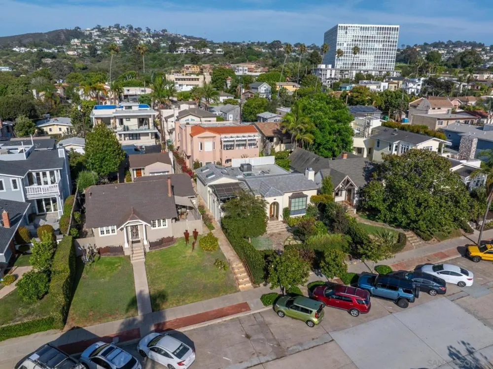 7343 Eads Ave La Jolla, CA 92037