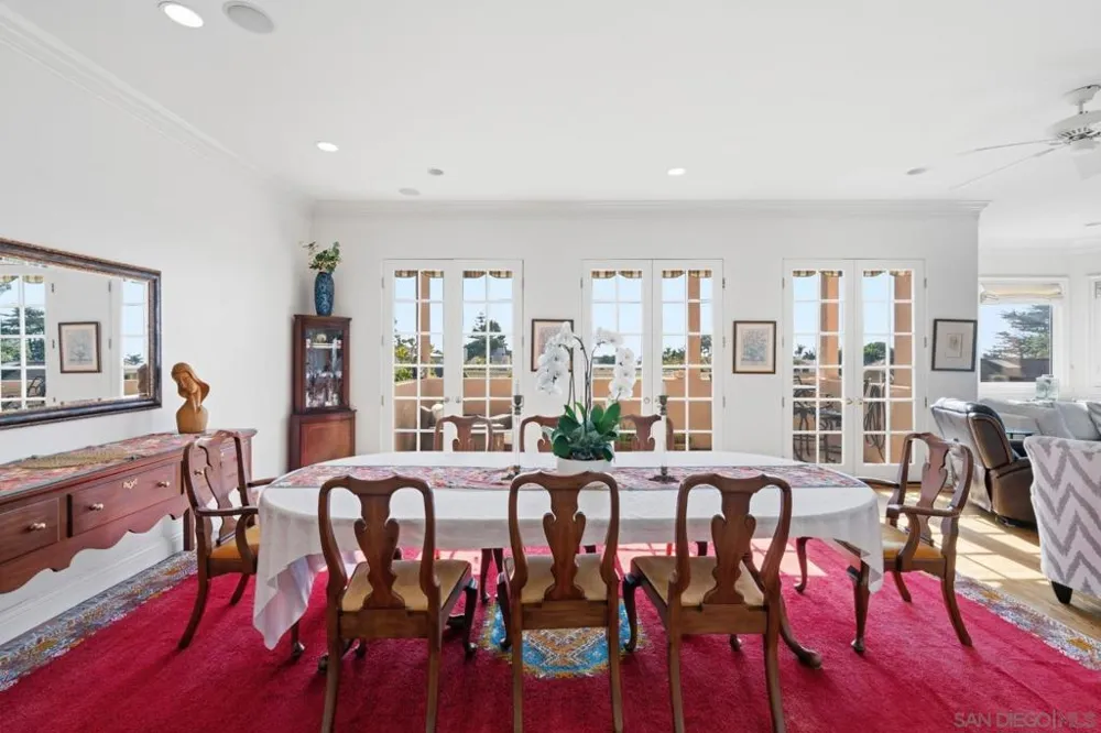 7343 Eads Ave La Jolla, CA 92037
