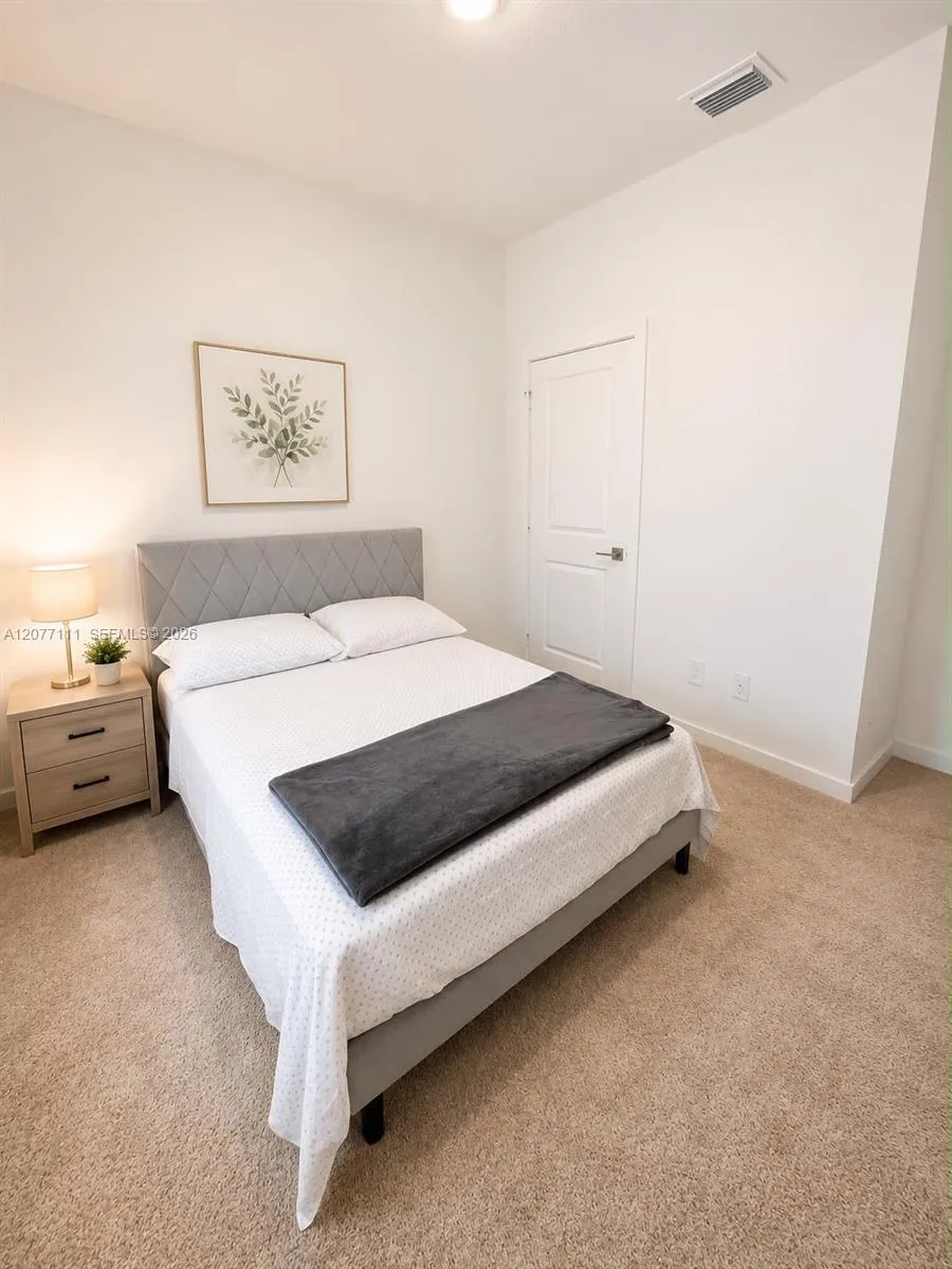8740 SW Kanner Oaks Dr Stuart, FL 34997