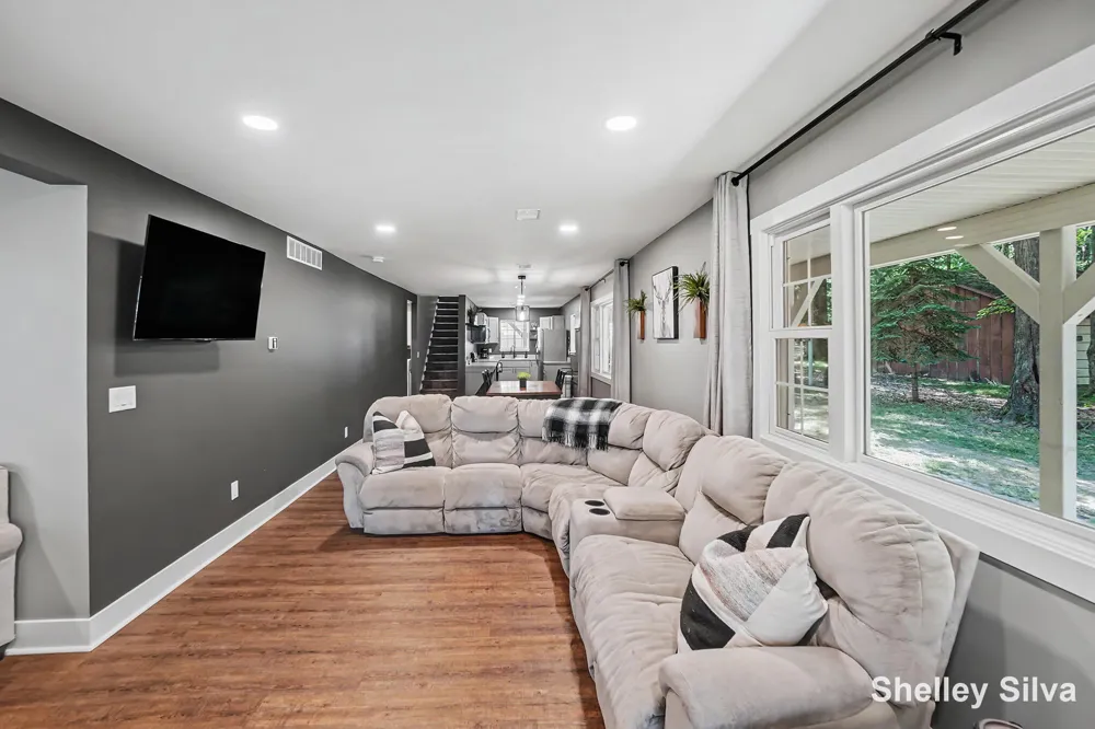 2121 Wolf Lake Drive Baldwin, MI 49304