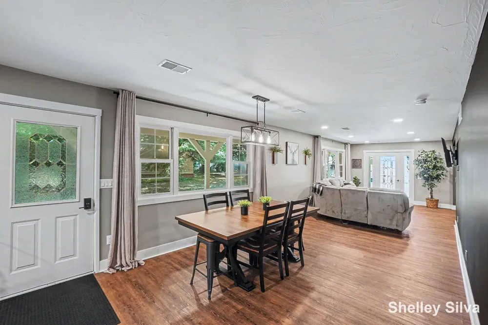 2121 Wolf Lake Drive Baldwin, MI 49304