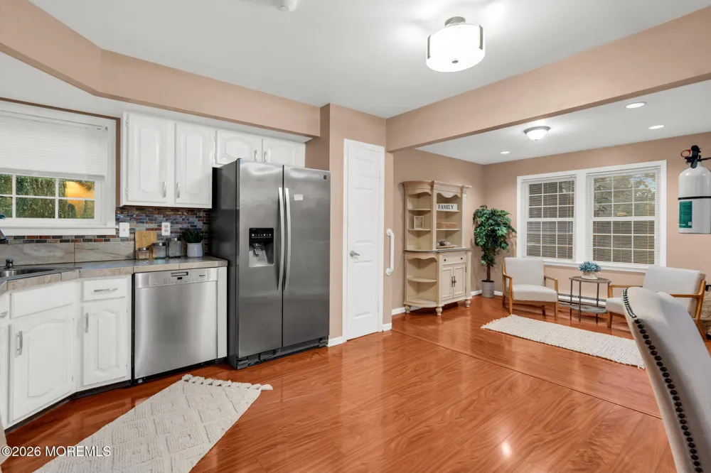 17 Betsy Ross Drive Monroe, NJ 08831