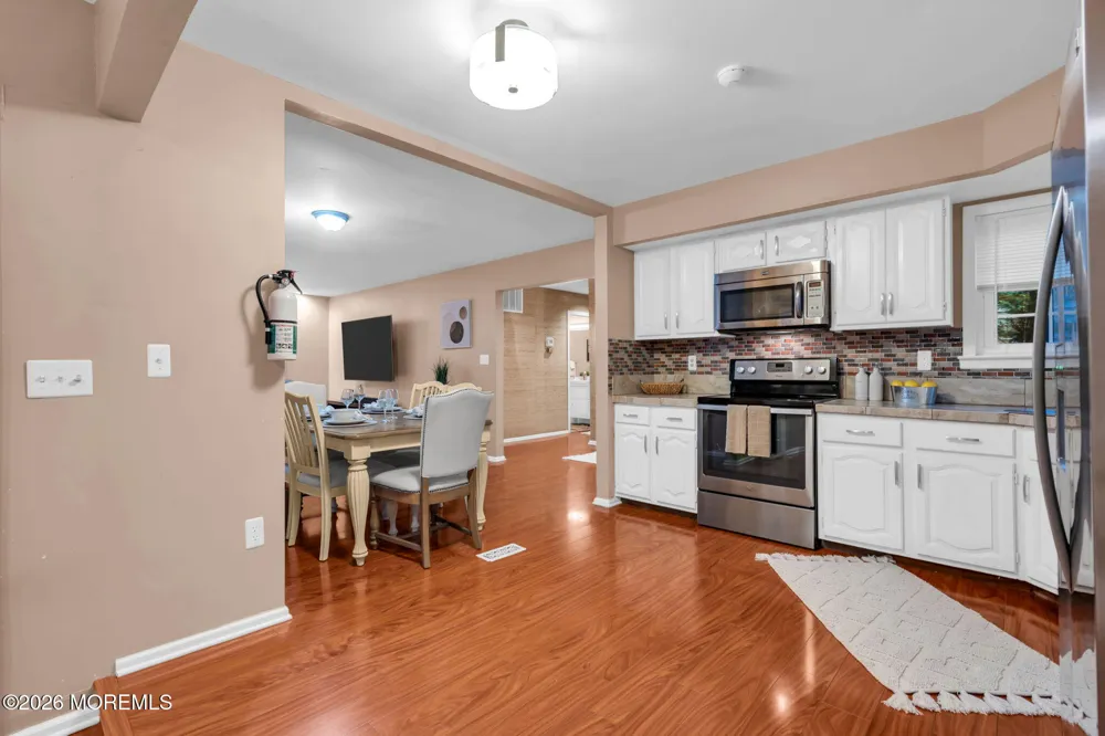 17 Betsy Ross Drive Monroe, NJ 08831