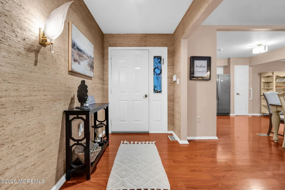 17 Betsy Ross Drive Monroe, NJ 08831