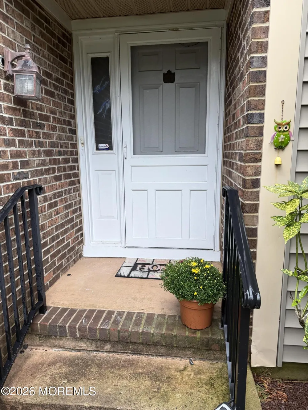 17 Betsy Ross Drive Monroe, NJ 08831