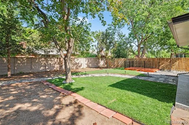 11915 E Arizona Drive Aurora, CO 80012