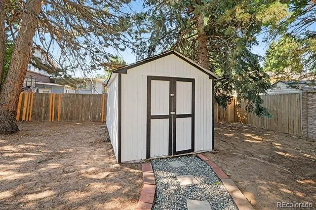 11915 E Arizona Drive Aurora, CO 80012