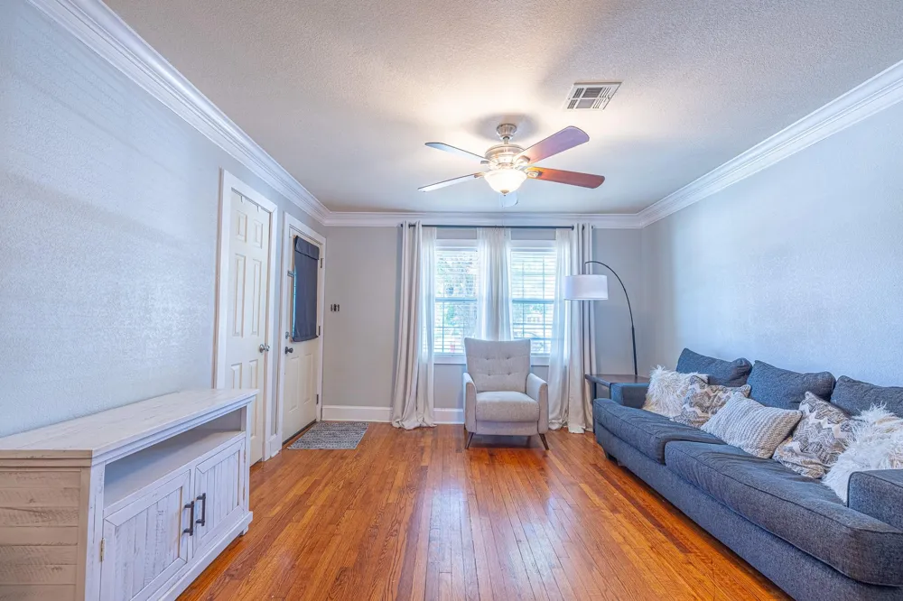 1806 Linda Lane Pasadena, TX 77502