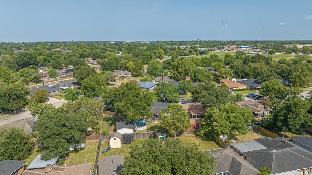 1806 Linda Lane Pasadena, TX 77502