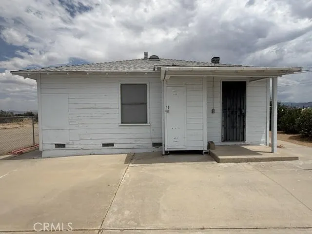 14214 Main unit C Hesperia, CA 92345