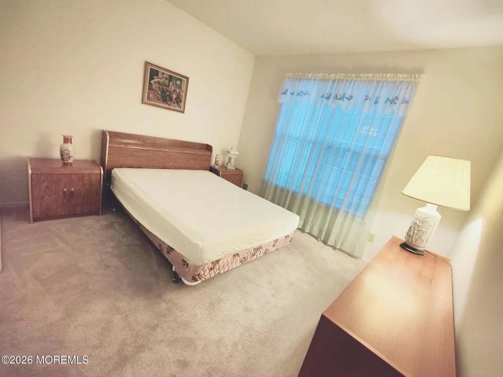 61 Robin Lane Barnegat, NJ 08005