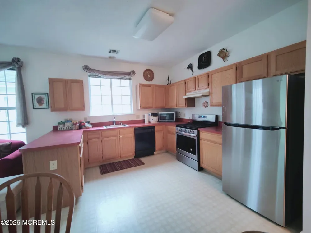 61 Robin Lane Barnegat, NJ 08005